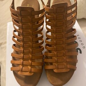 Sonoma Brown Gladiator Sandals with Cage Design